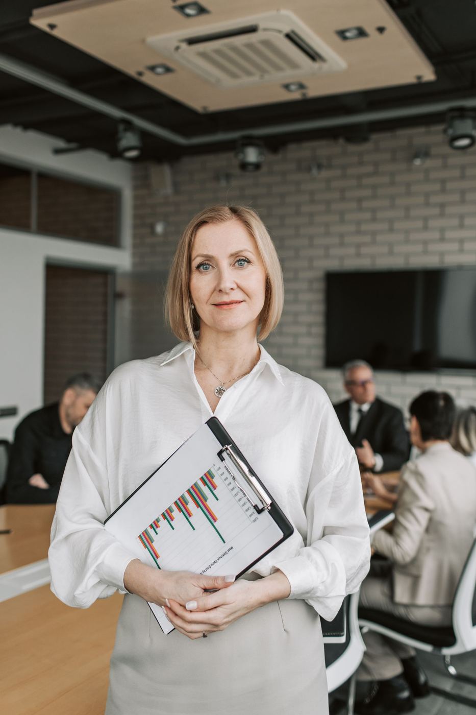 Profissional em ambiente de escritório, representando o atendimento da Ergonomia RS às empresas